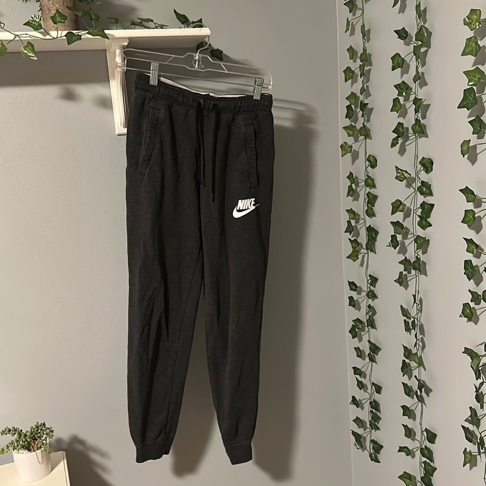 women’s nike sweats